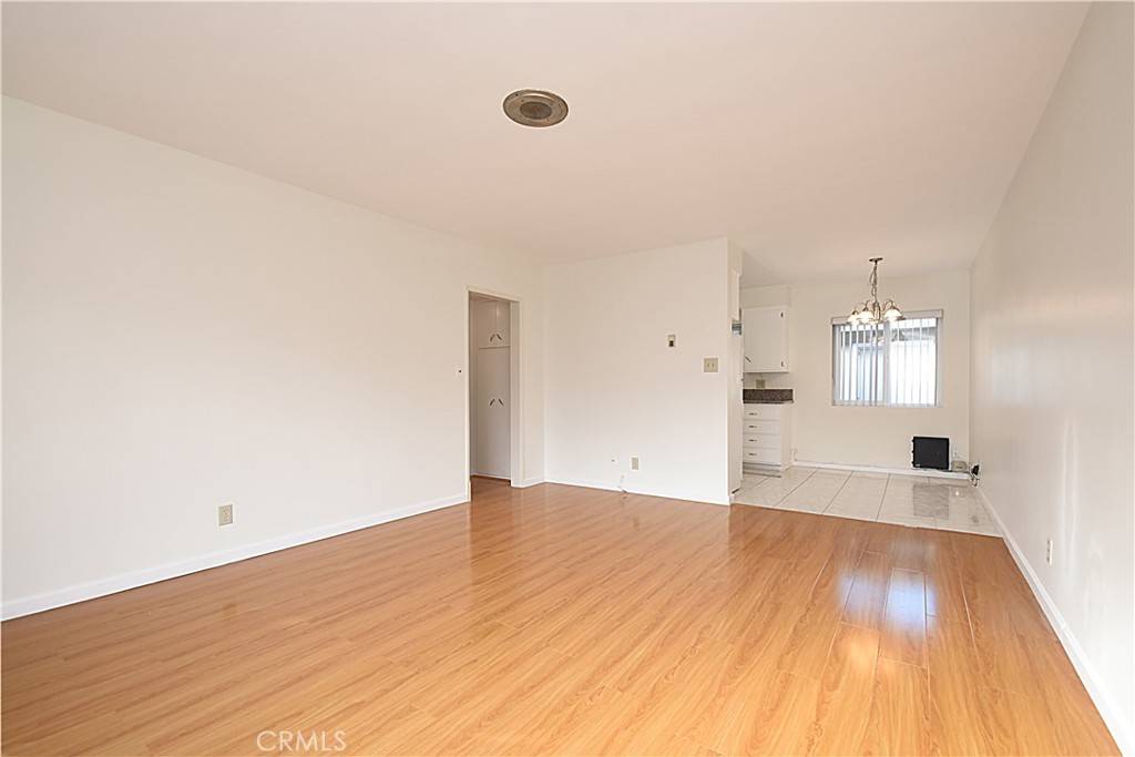 Torrance, CA 90503,21023 Donora #B