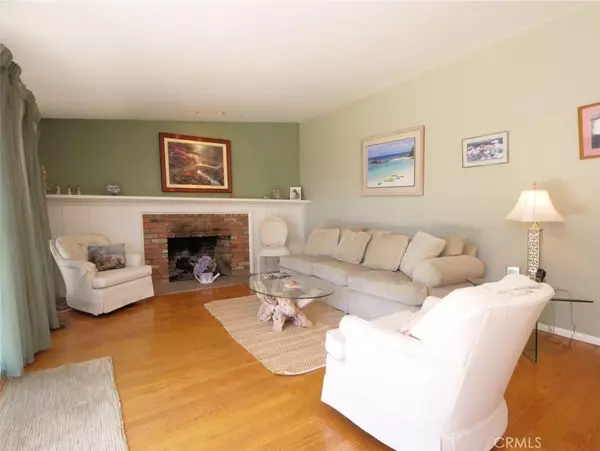 Rancho Palos Verdes, CA 90275,27056 Shorewood RD