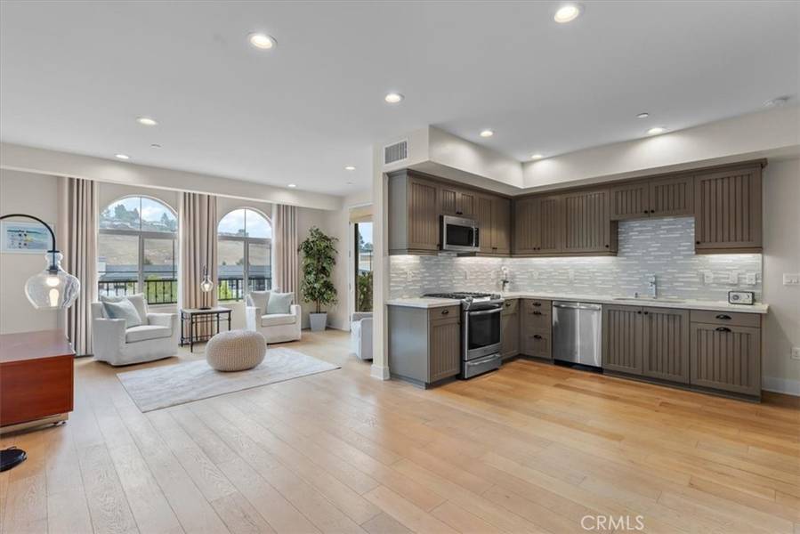 627 Deep Valley DR #114, Rolling Hills Estates, CA 90274