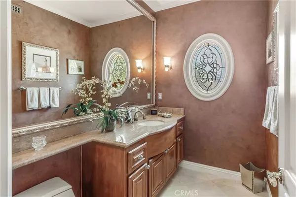 Rolling Hills Estates, CA 90274,48 Santa Cruz
