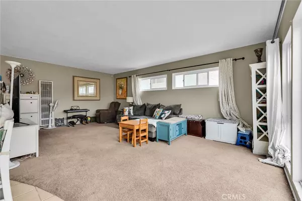 Redondo Beach, CA 90277,217 N Juanita #B