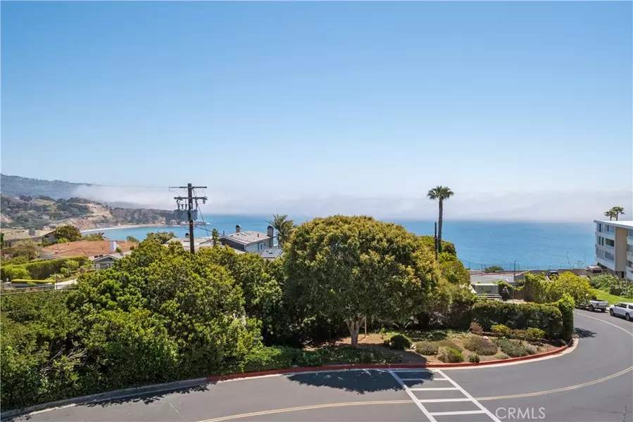 32735 Seagate DR #304-D, Rancho Palos Verdes, CA 90275