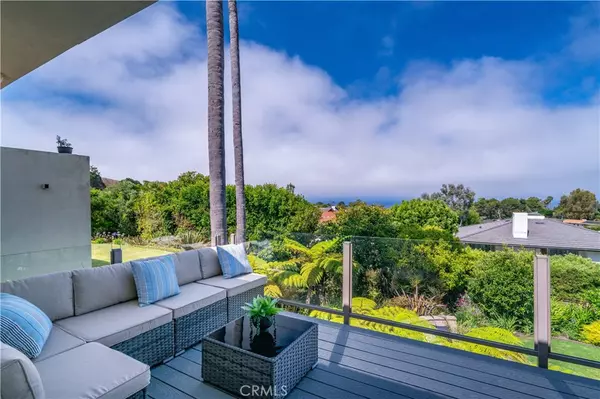 Palos Verdes Estates, CA 90274,1232 Via Coronel