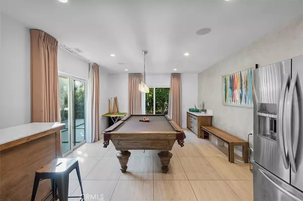 Los Angeles, CA 90049,11647 Bellagio RD