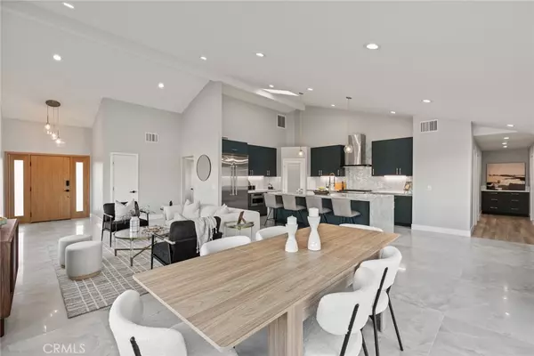 Rancho Palos Verdes, CA 90275,2704 Vista Mesa DR