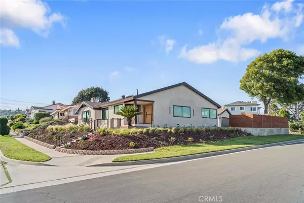 2704 Vista Mesa DR, Rancho Palos Verdes, CA 90275