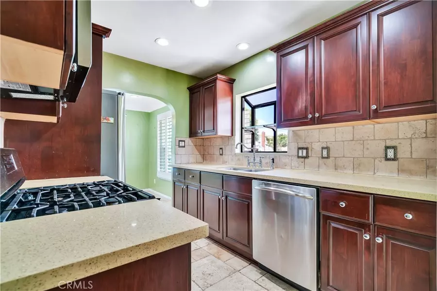 1124 S Truro AVE, Inglewood, CA 90301