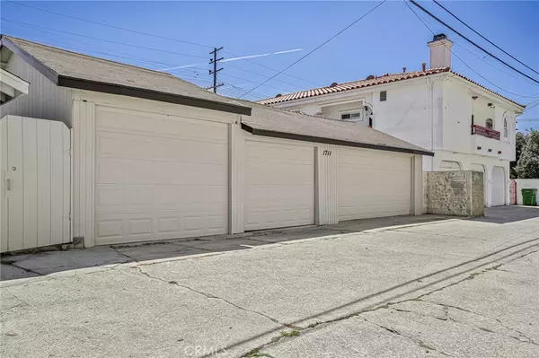 San Pedro, CA 90731,1711 S Grand AVE