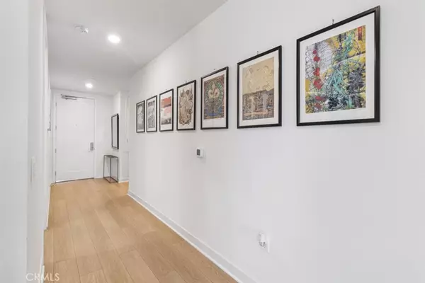 Irvine, CA 92612,4209 Rivington