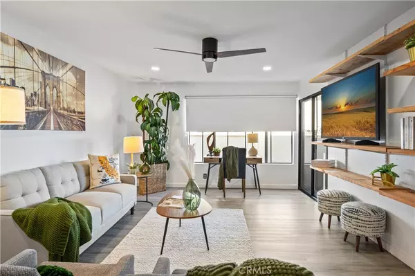 Long Beach, CA 90807,4110 Elm AVE #205
