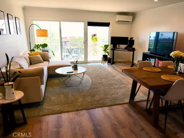 San Pedro, CA 90732,2235 W 25th ST #115