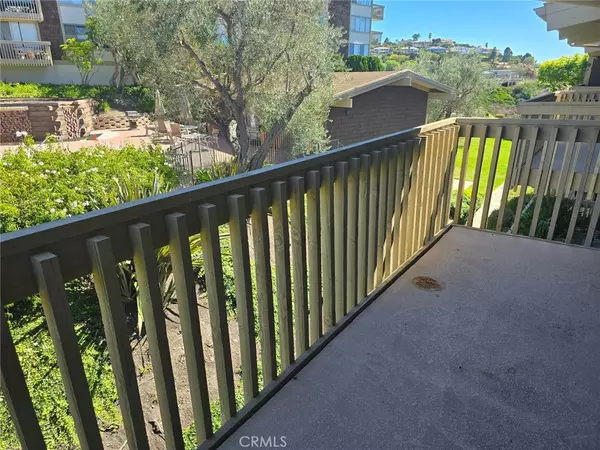 Rancho Palos Verdes, CA 90275,6542 OCEAN CREST DR #C-309
