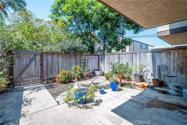 Redondo Beach, CA 90278,2209 Curtis #4