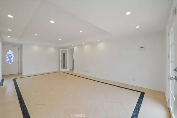 Torrance, CA 90504,4223 Artesia