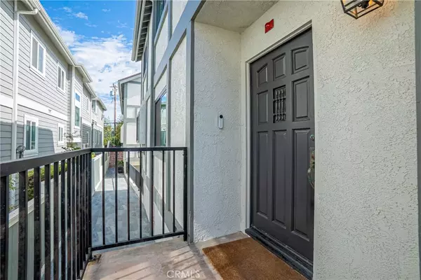 Redondo Beach, CA 90277,716 S Broadway #A