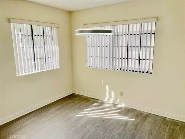 Torrance, CA 90503,2931 Plaza Del Amo #33