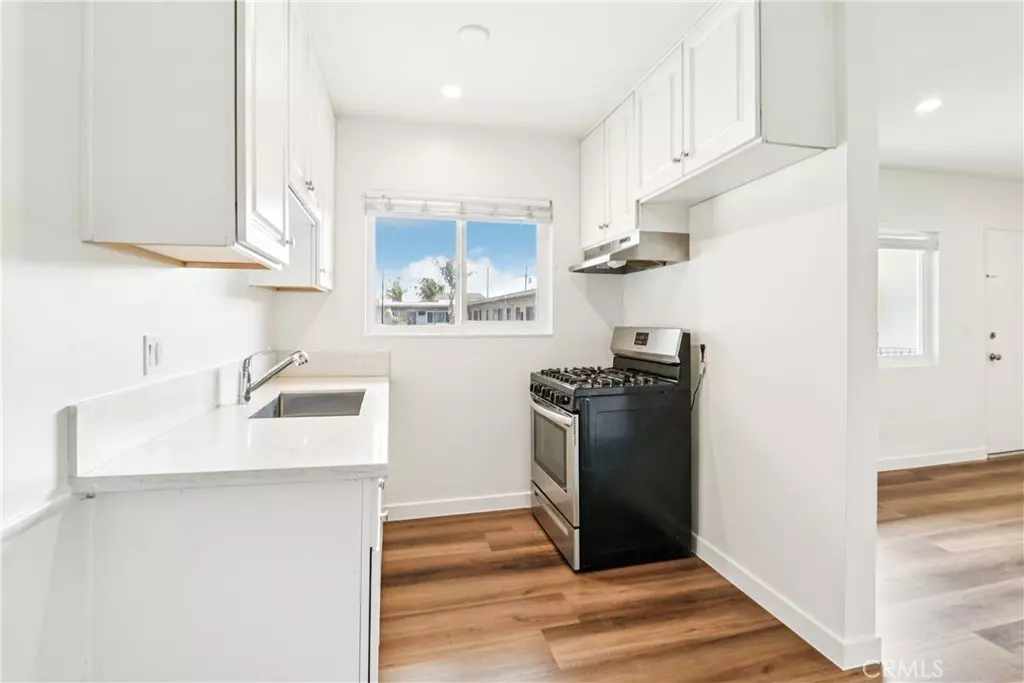 North Hollywood, CA 91605,7745 Laurel Canyon BLVD #21