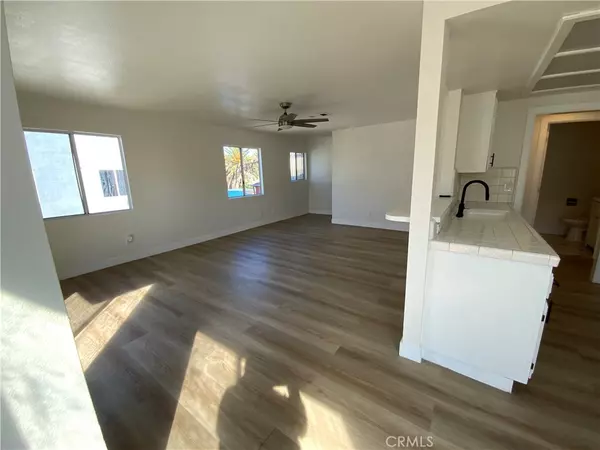 San Pedro, CA 90731,736 W Santa Cruz #2