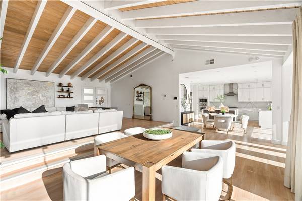 Los Angeles, CA 90069,2019 Sunset Plaza DR