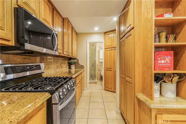 Anaheim, CA 92804,833 S Kouri