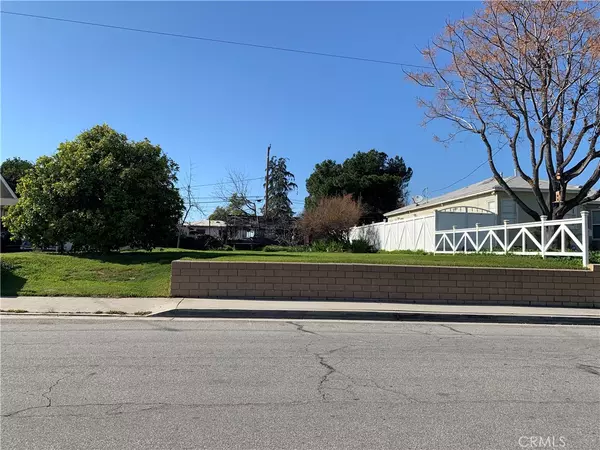 327 Laurel AVE, Brea, CA 92821