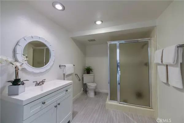 Laguna Woods, CA 92637,264 Calle Aragon #D