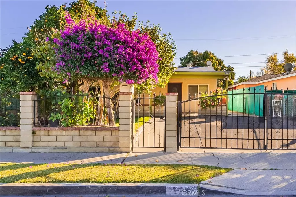 Santa Ana, CA 92707,2143 Kilson DR