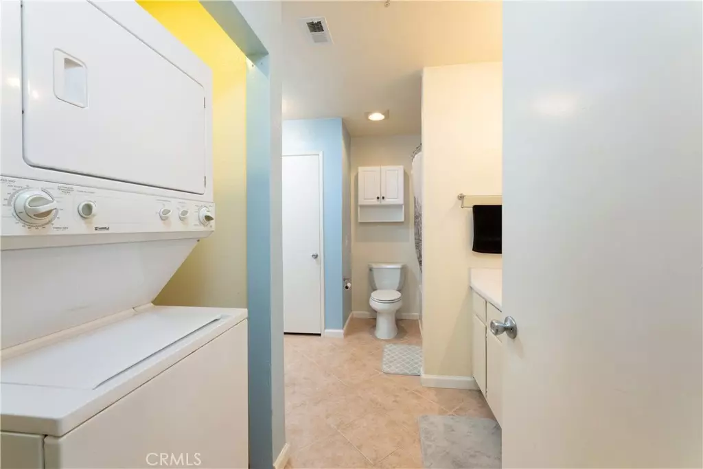 Tustin, CA 92782,107 Gallery WAY