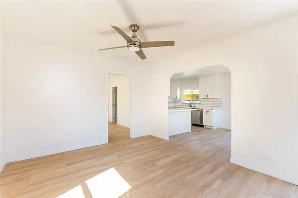 Santa Ana, CA 92707,2066 S Standard AVE