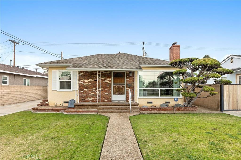 5325 E Canton St, Long Beach, CA 90815