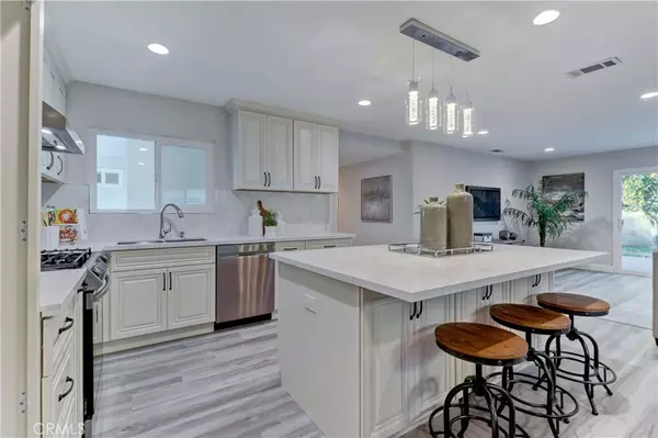 Santa Ana, CA 92704,2919 W Camile ST