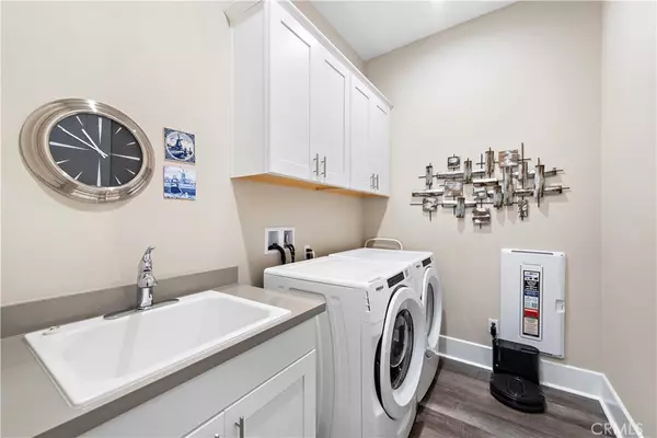 Corona, CA 92883,24453 Sunset Vista DR