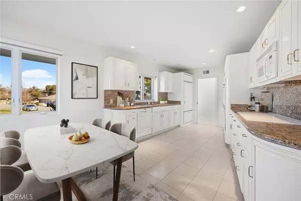 Fullerton, CA 92835,436 E Sunny Hills RD