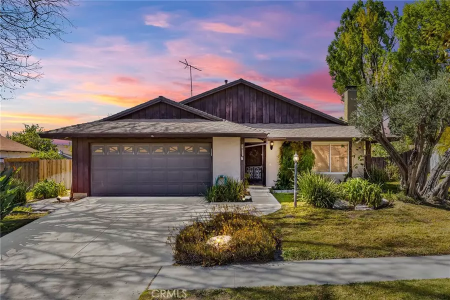 2653 N Woodrow Ave, Simi Valley, CA 93065