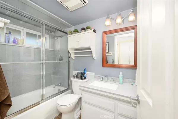 Rossmoor, CA 90720,3211 Brimhall DR