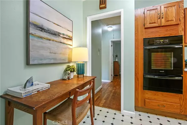 Long Beach, CA 90815,4603 E Lavante ST