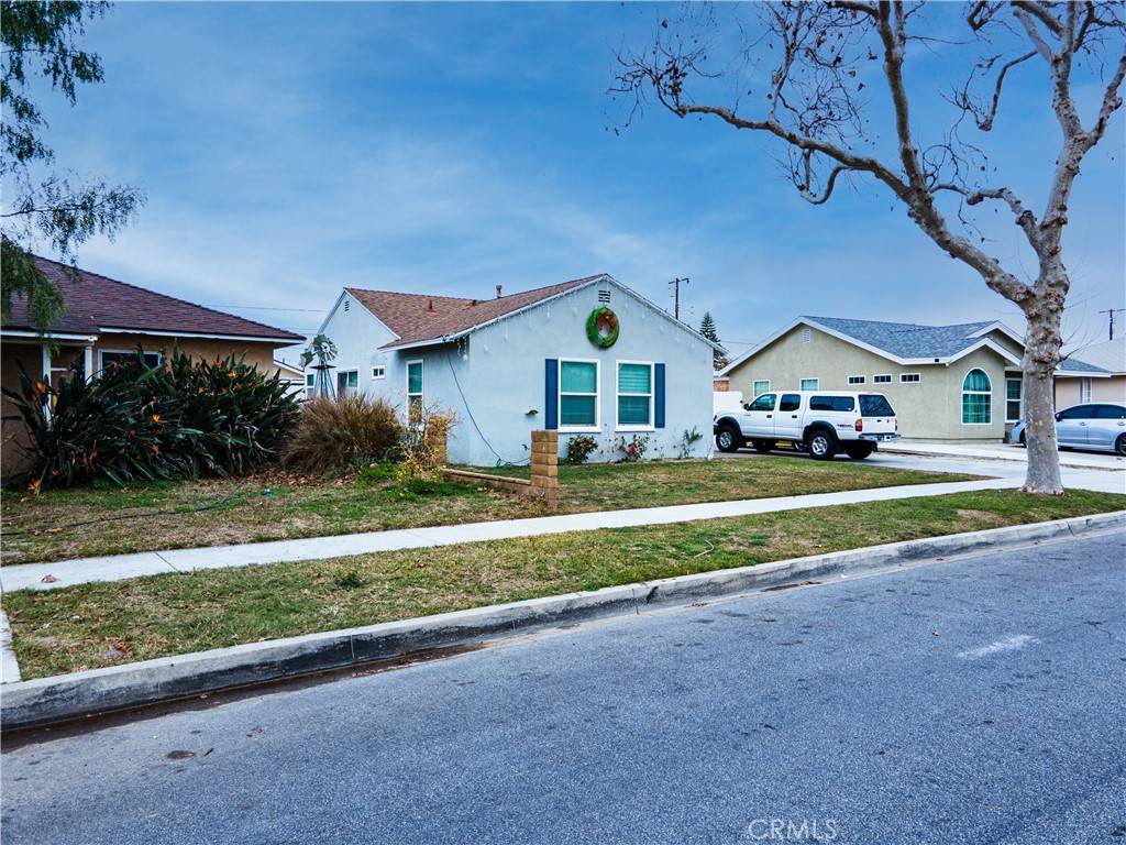 Bellflower, CA 90706,13809 Birkhall AVE