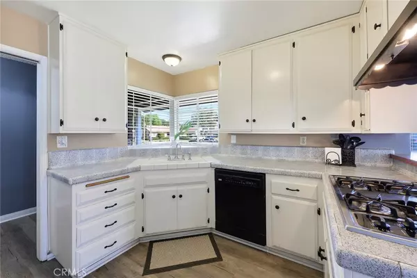 825 S Arden ST, Anaheim, CA 92802