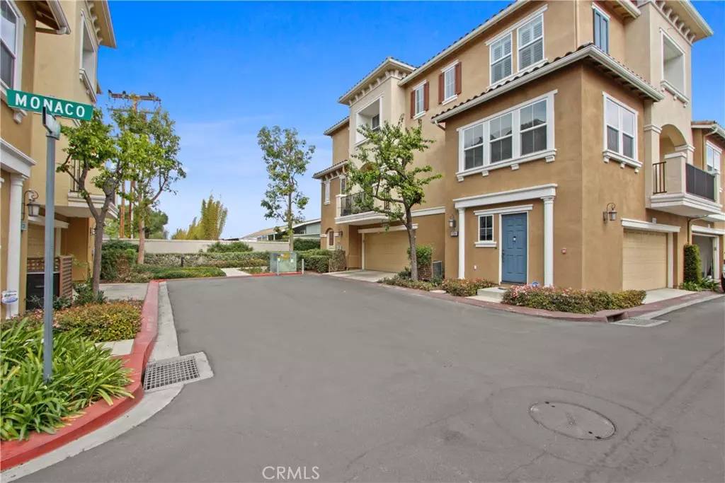 Stanton, CA 90680,11304 Piero