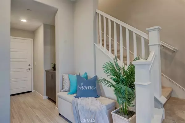 Irvine, CA 92618,101 Cadence