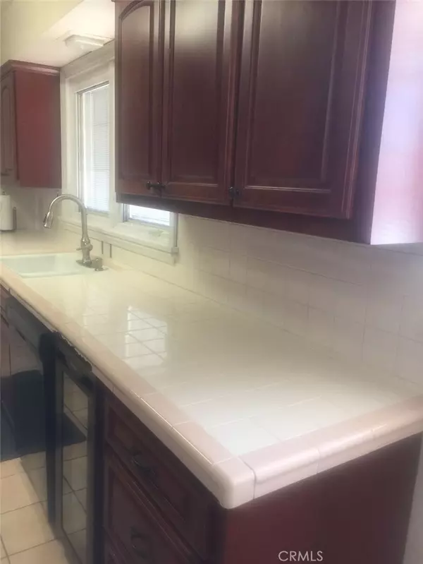 La Habra, CA 90631,561 N Colfax ST