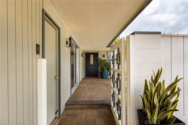 North Tustin, CA 92705,14111 Clarissa Lane