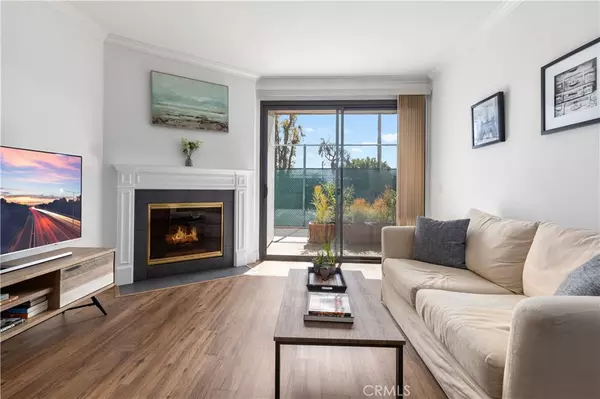 Playa Del Rey, CA 90293,8707 Falmouth AVE #122