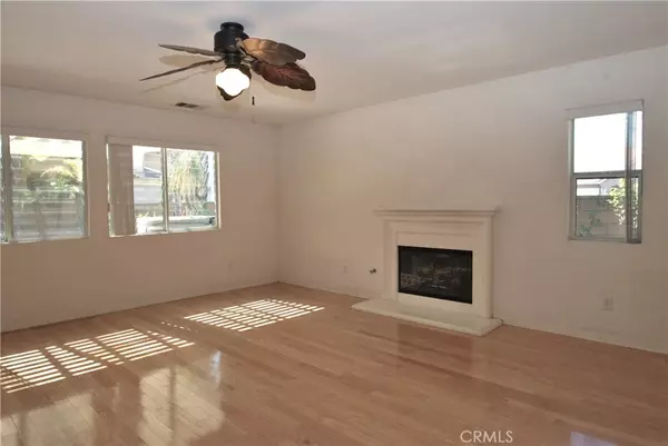 Corona, CA 92883,11057 Whitebark LN