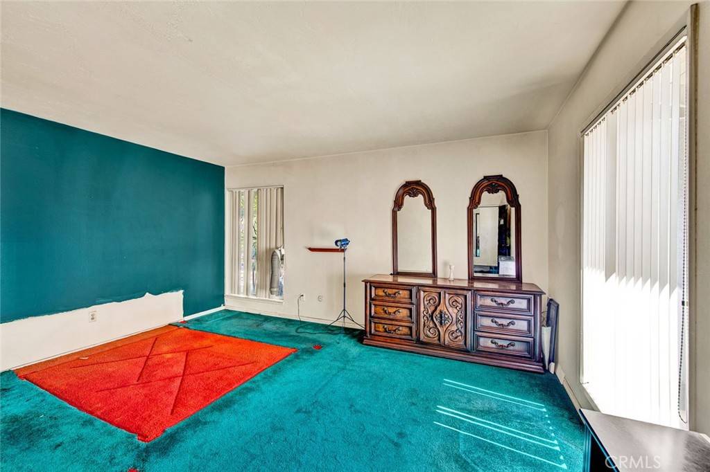Anaheim, CA 92805,1225 E South ST