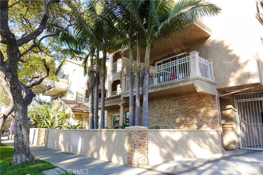 1140 Junipero AVE #8, Long Beach, CA 90804