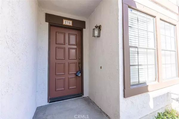 Placentia, CA 92870,238 Kauai LN