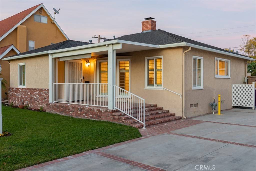 Long Beach, CA 90808,3424 N Greenbrier RD