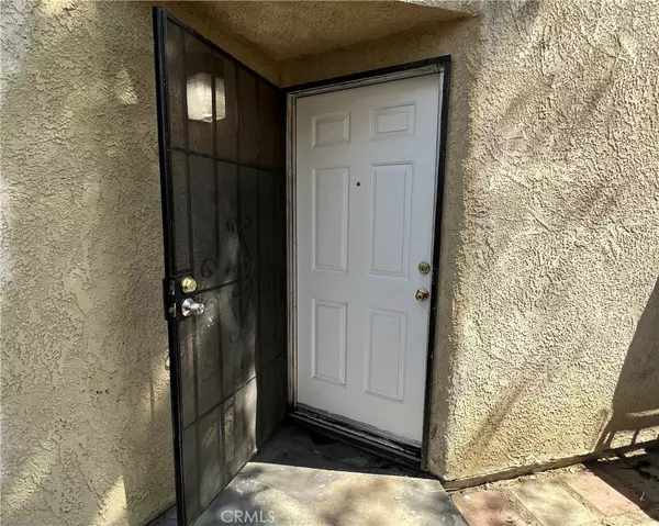 Compton, CA 90220,618 W Gladys ST