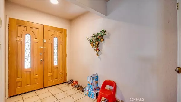 Artesia, CA 90701,18405 Ibex AVE